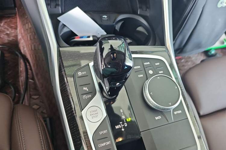 Used BMW 3 Series 2021 Second Facelift 325Li M Sport Package Gear Lever