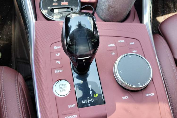 Used BMW 3 Series 2021 Second Facelift 320Li M Sport Package Gear Lever
