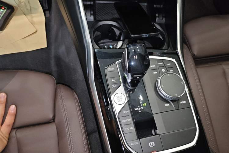 Used BMW 3 Series 2021 Second Facelift 320Li M Sport Package Gear Lever