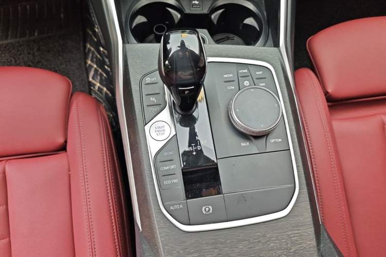 Used BMW 3 Series 2021 325i M Sport Package Gear Lever