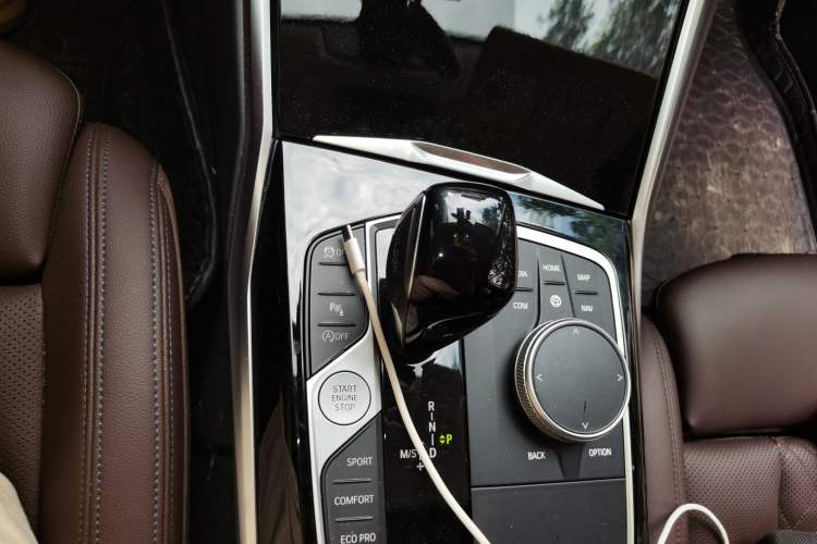 Used BMW 3 Series 2021 Restyled 320i Sport Package Gear Lever