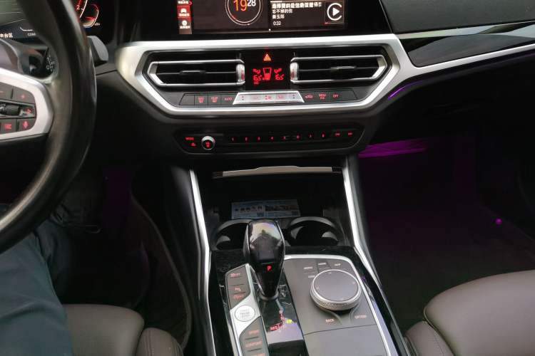 Used BMW 3 Series 2021 Second Facelift 320Li M Sport Package Gear Lever