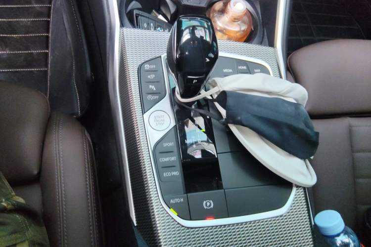 Used BMW 3 Series 2021 325Li M Sport Shadowline Package Gear Lever