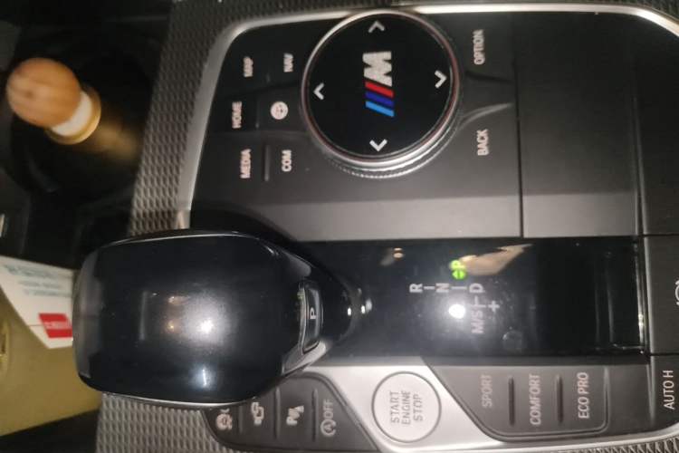 Used BMW 3 Series 2021 325i M Sport Night Edition package Gear Lever