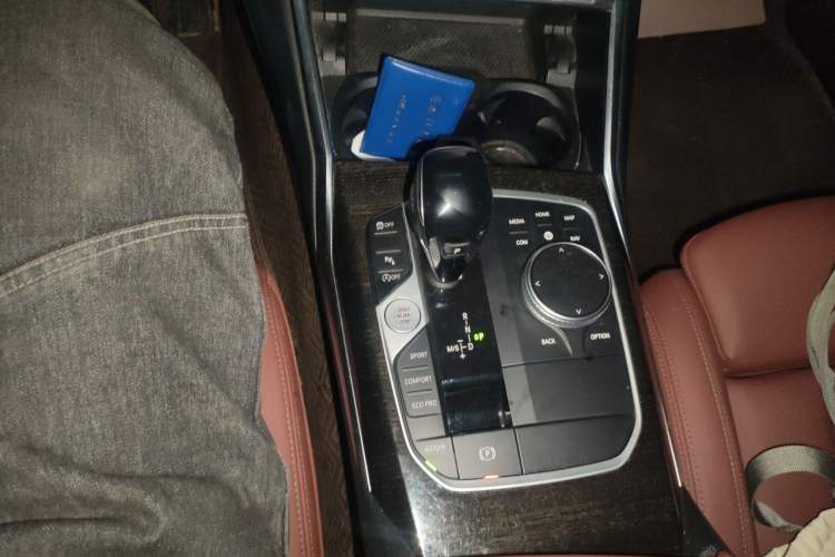 Used BMW 3 Series 2021 Second Facelift 325Li M Sport Package Gear Lever