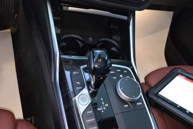 Used BMW 3 Series 2021 Restyled 325Li xDrive M Sport Package Gear Lever