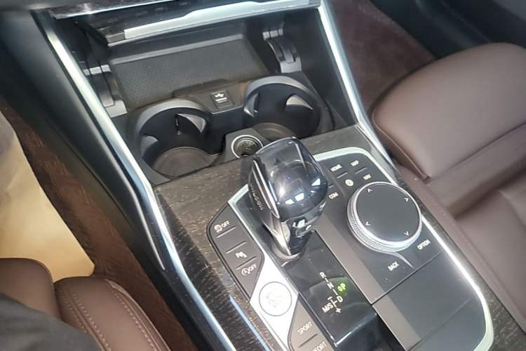 Used BMW 3 Series 2021 Second Facelift 325Li M Sport Package Gear Lever