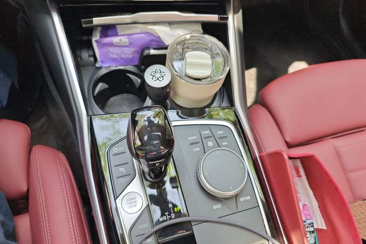 Used BMW 3 Series 2021 320i Sport Package Gear Lever