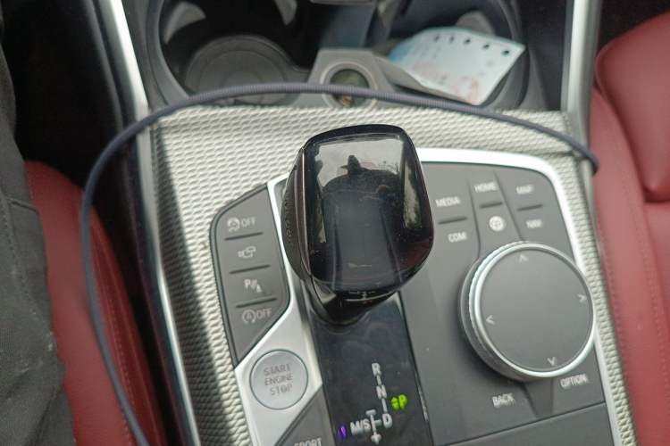 Used BMW 3 Series 2021 Second Facelift 325i M Sport Night Edition Package Gear Lever