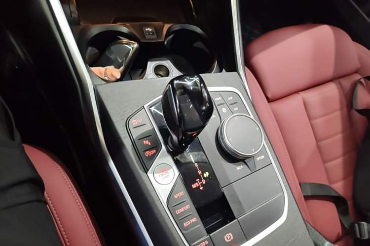 Used BMW 3 Series 2021 Second Facelift 325i M Sport Package Gear Lever