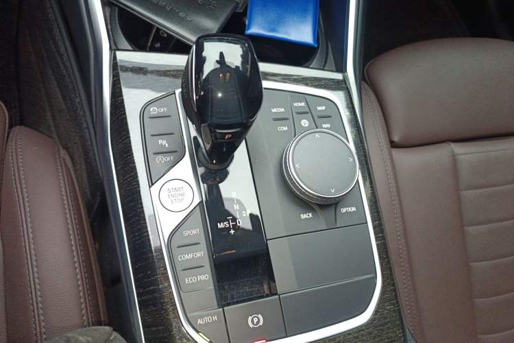 Used BMW 3 Series 2021 Restyled 325Li M Sport Package Gear Lever