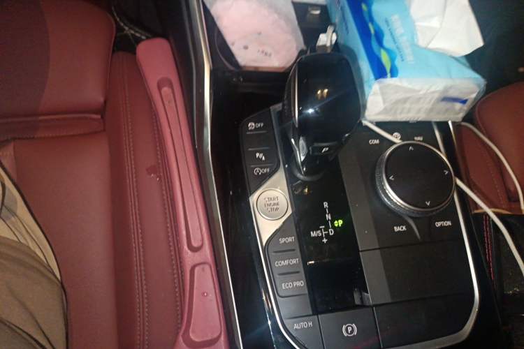 Used BMW 3 Series 2021 320i Sport Package Gear Lever