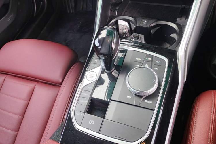 Used BMW 3 Series 2021 Restyled 320i Sport Package Gear Lever