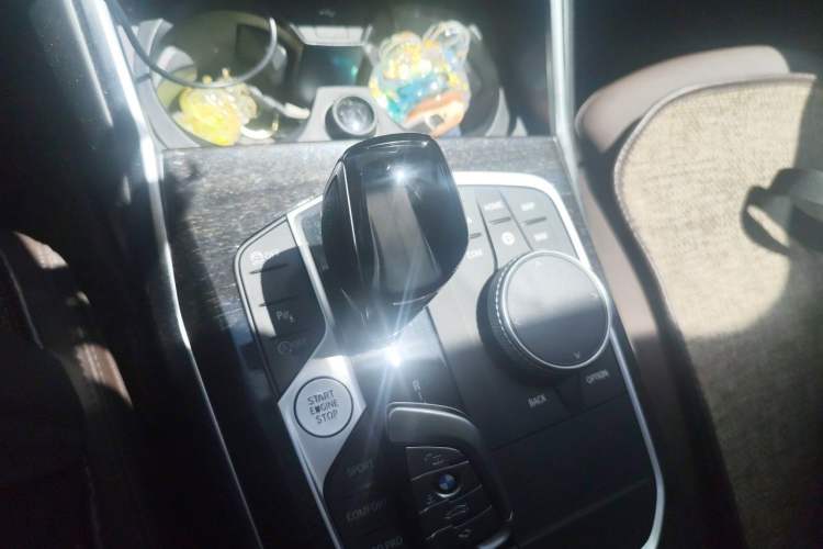 Used BMW 3 Series 2021 Second Facelift 325Li M Sport Package Gear Lever