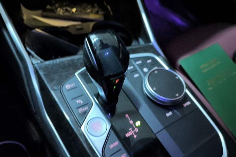 Used BMW 3 Series 2021 Second Facelift 325Li M Sport Package Gear Lever