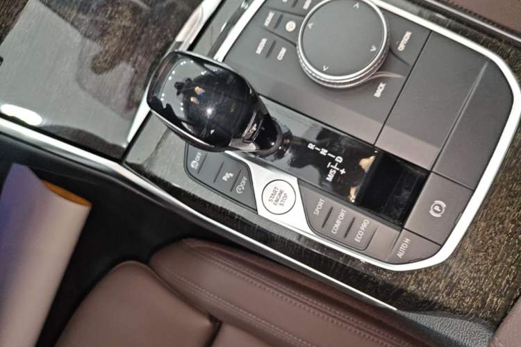 Used BMW 3 Series 2021 325Li M Sport Package Gear Lever