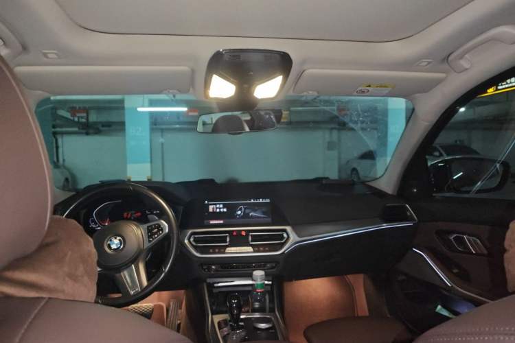 Used BMW 3 Series 2021 Facelifted 325Li M Sport Night Edition Package Headliner