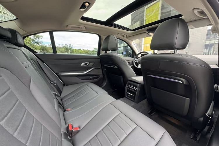 Used BMW 3 Series 2021 Facelifted 325Li M Sport Night Edition Package Headliner