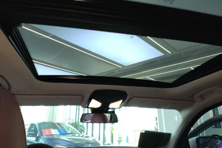 Used BMW 3 Series 2021 Restyled 325Li xDrive M Sport Package Headliner