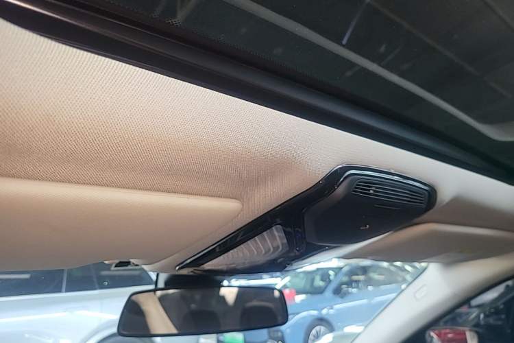 Used BMW 3 Series 2021 Second Facelift 325Li M Sport Package Headliner