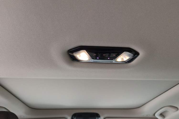 Used BMW 3 Series 2021 Second Facelift 330i M Sport Night Edition Package Headliner