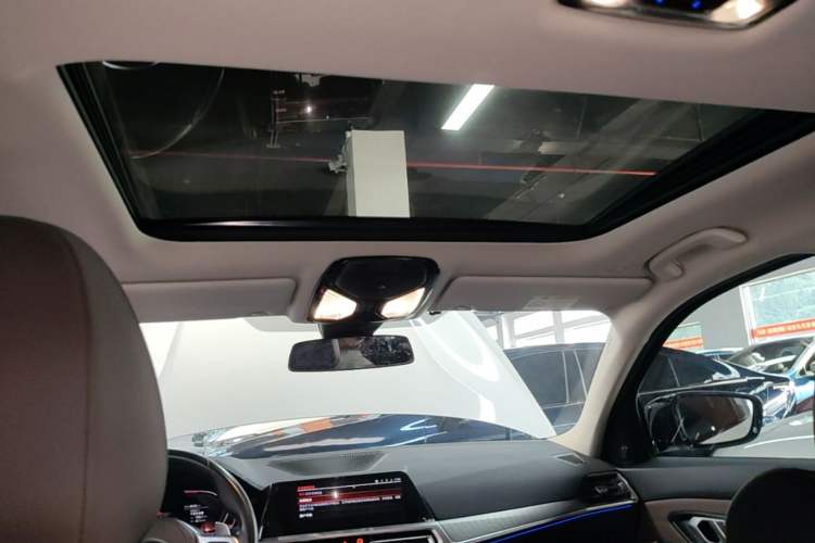 Used BMW 3 Series 2021 Restyled 325i M Sport Night Edition Package Headliner