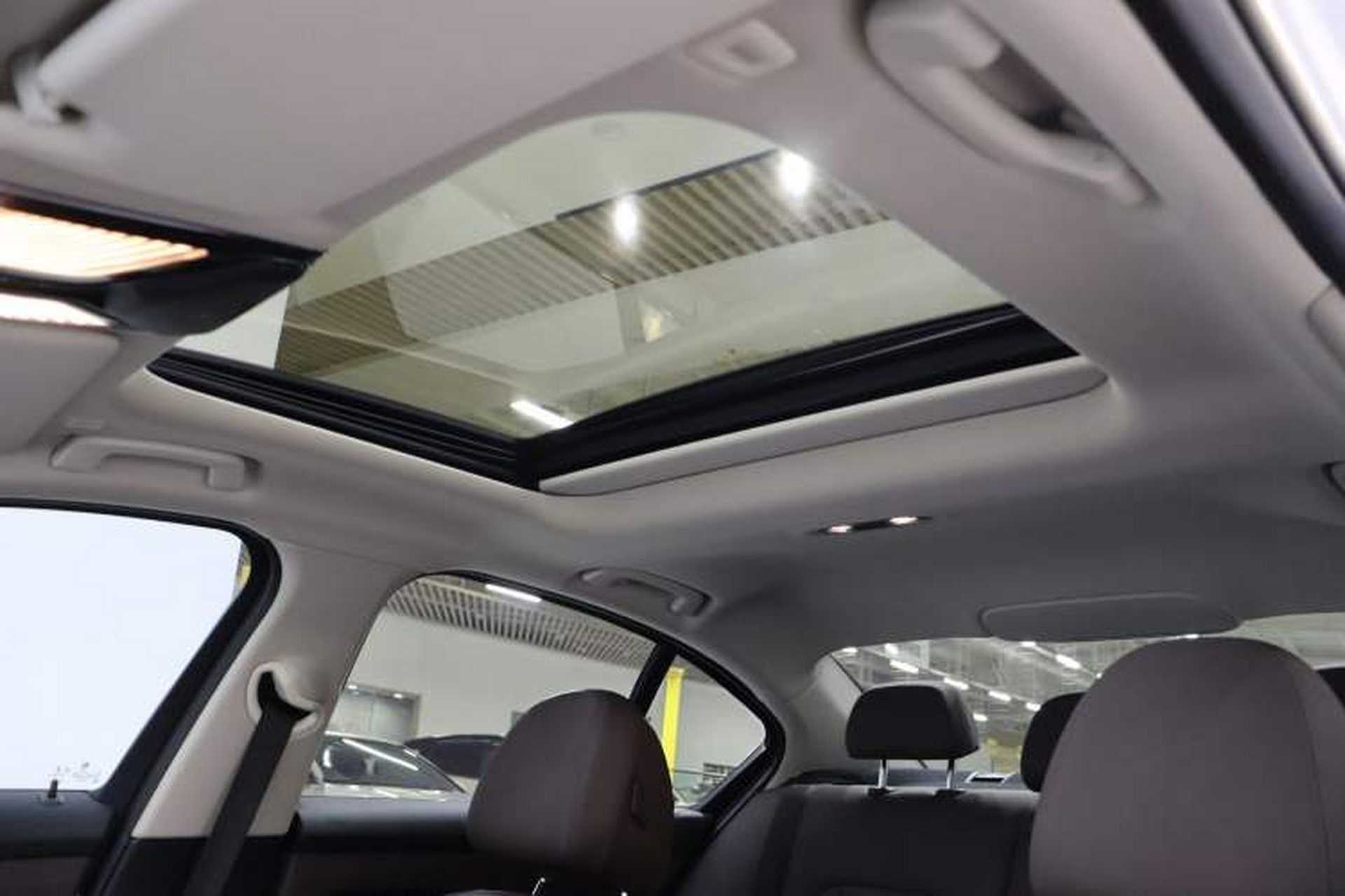 Used BMW 3 Series 2021 Restyled 320i Sport Package Headliner