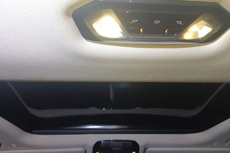 Used BMW 3 Series 2021 Restyled 325i M Sport Night Edition Package Headliner