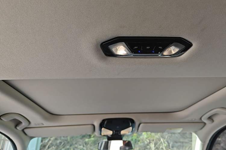 Used BMW 3 Series 2021 325i M Sport Package Headliner
