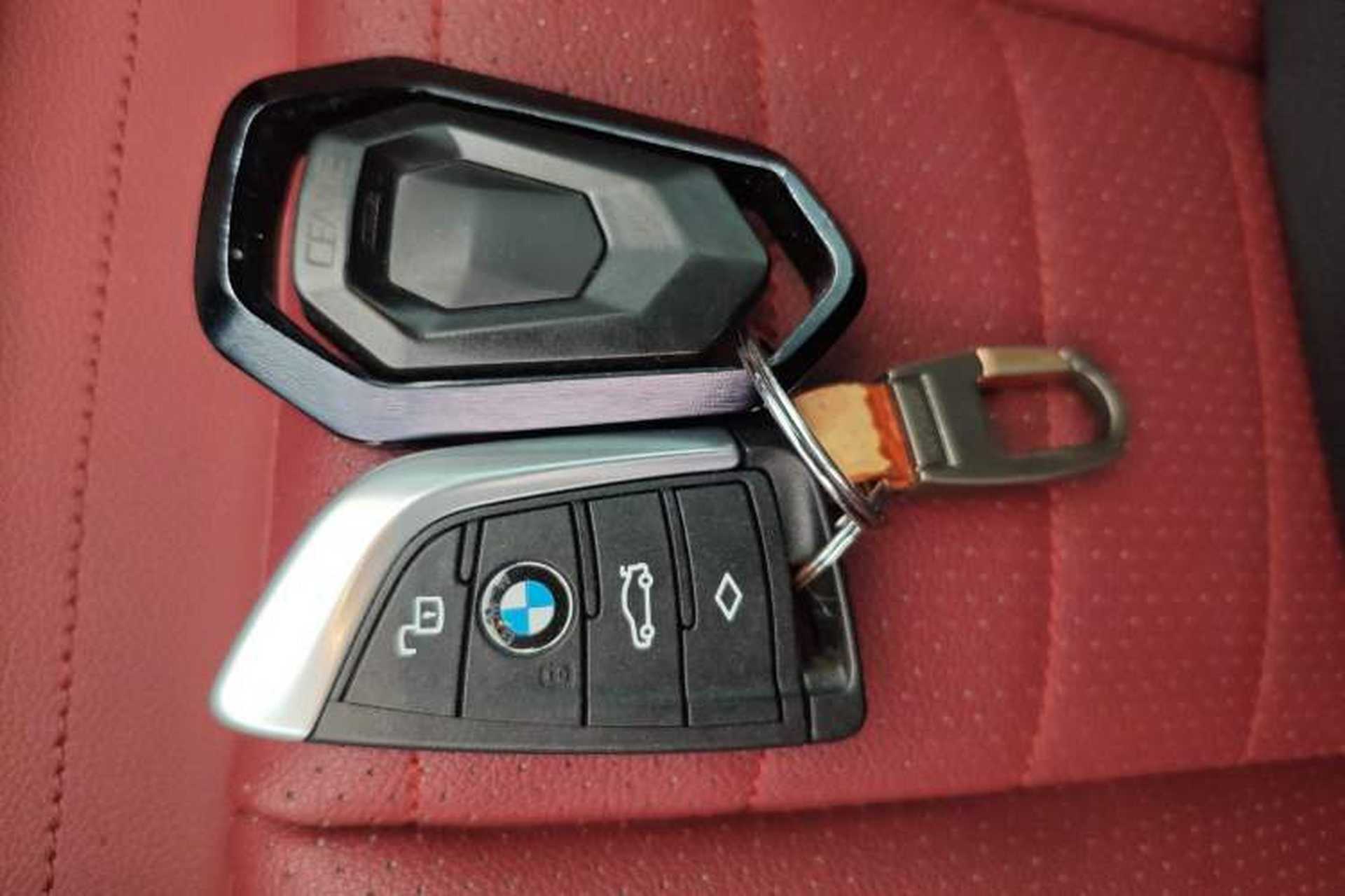 Used BMW 3 Series 2021 Restyled 325i M Sport Night Edition Package Interior 1