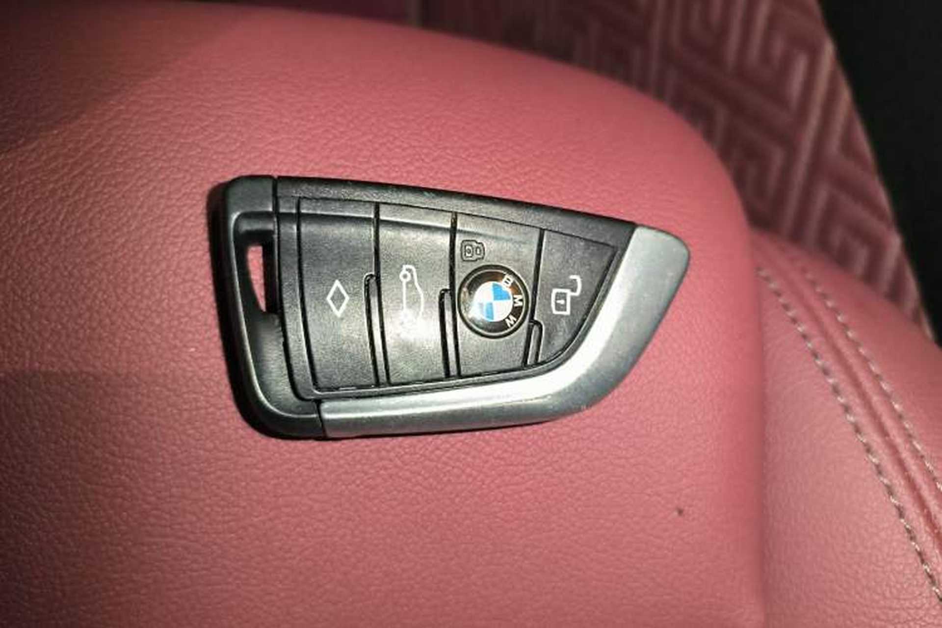 Used BMW 3 Series 2021 Restyled 325Li M Sport Package Interior 1