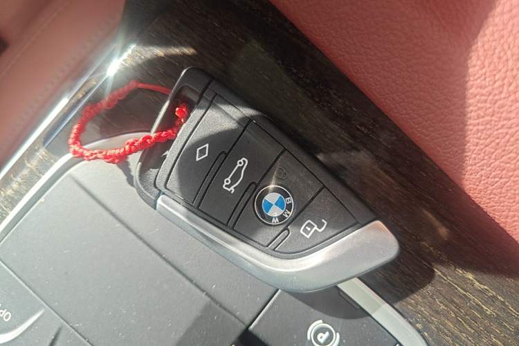 Used BMW 3 Series 2021 Second Facelift 325Li M Sport Package Interior 1