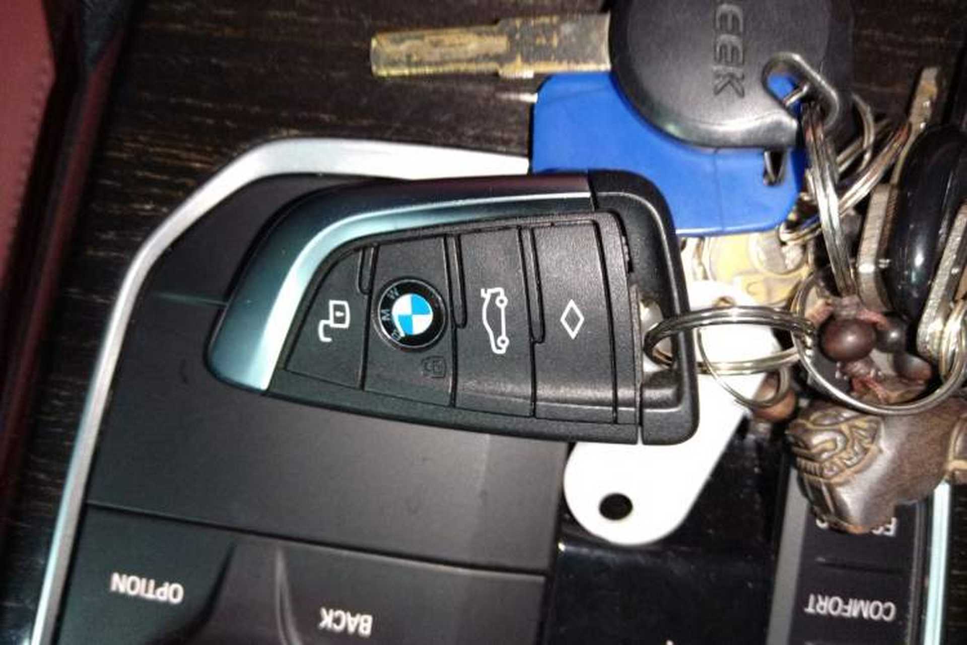 Used BMW 3 Series 2021 Second Facelift 325Li M Sport Package Interior 1
