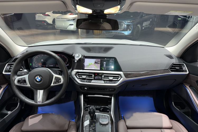 Used BMW 3 Series 2021 Restyled 325Li M Sport Package Interior 1