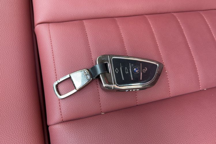 Used BMW 3 Series 2021 Second Facelift 325Li M Sport Package Interior 1
