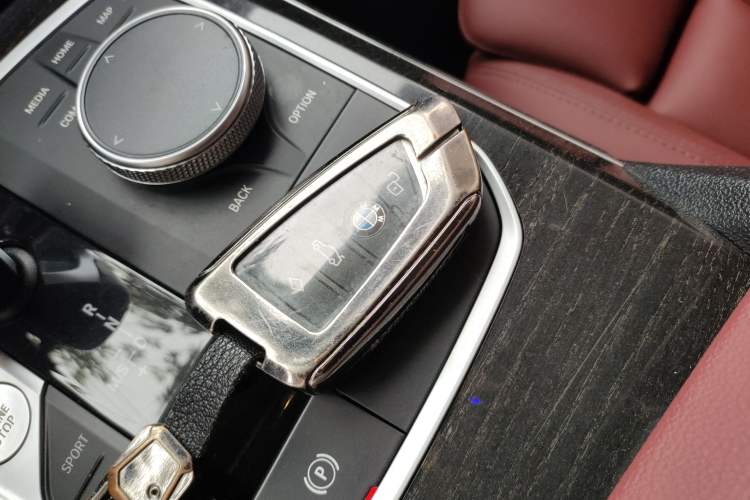 Used BMW 3 Series 2021 Second Facelift 325Li M Sport Package Interior 1