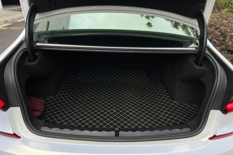 Used BMW 3 Series 2021 Facelifted 325Li M Sport Night Edition Package Interior 10