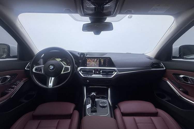 Used BMW 3 Series 2021 Restyled 325Li M Sport Package Interior 2