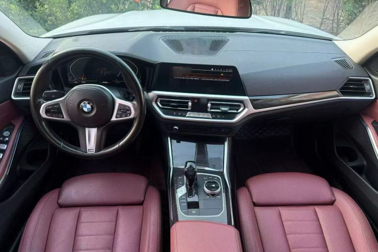 Used BMW 3 Series 2021 Restyled 325Li M Sport Package Interior 2