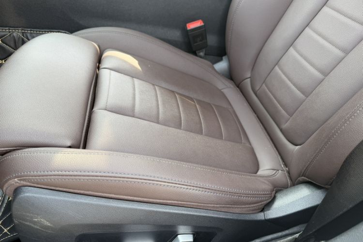 Used BMW 3 Series 2021 Restyled 325i M Sport Package Interior 2