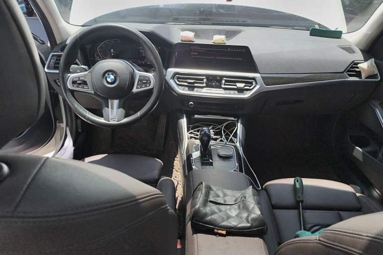 Used BMW 3 Series 2021 325Li M Sport Package Interior 2