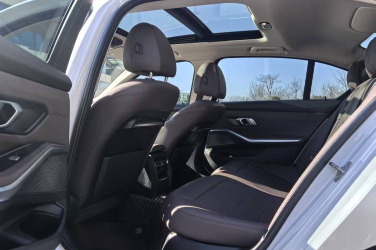 Used BMW 3 Series 2021 Second Facelift 320Li M Sport Package Interior 2