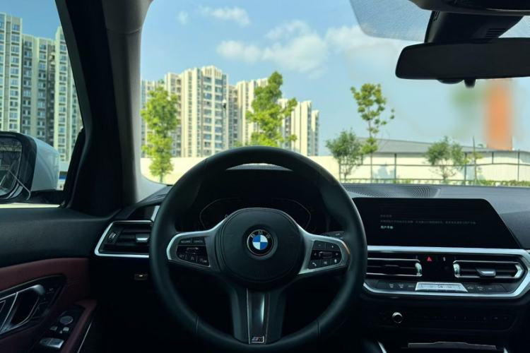 Used BMW 3 Series 2021 Second Facelift 325Li M Sport Package Interior 2