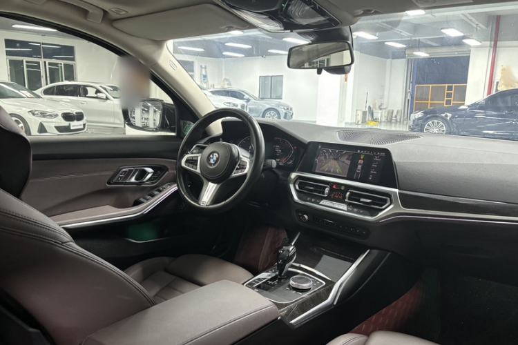 Used BMW 3 Series 2021 Restyled 325Li M Sport Package Interior 2