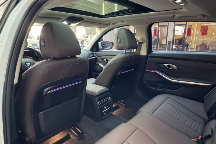 Used BMW 3 Series 2021 Second Facelift 325Li M Sport Package Interior 3