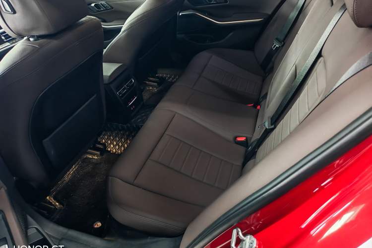 Used BMW 3 Series 2021 320i Sport Package Interior 3