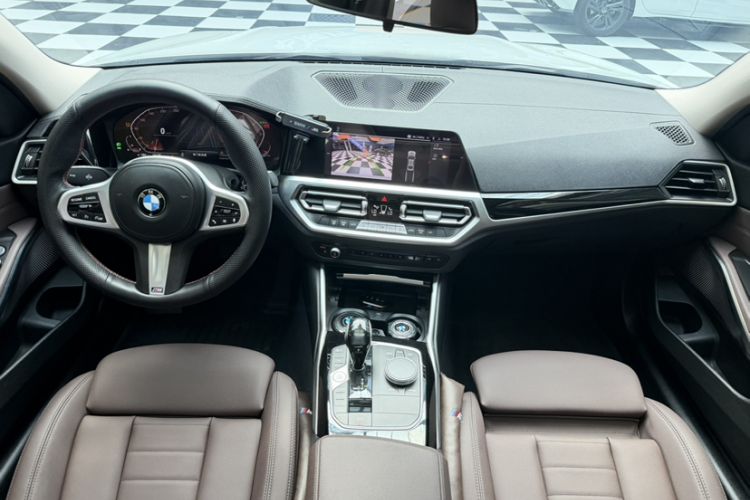Used BMW 3 Series 2021 Second Facelift 320Li M Sport Package Interior 3