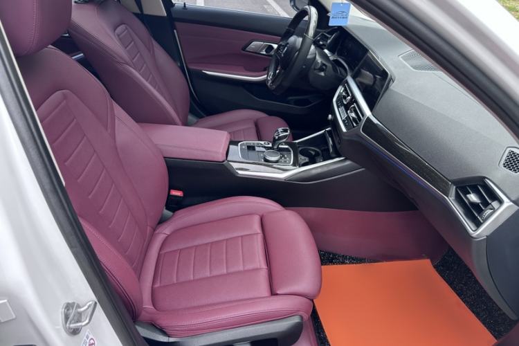 Used BMW 3 Series 2021 Restyled 325Li M Sport Package Interior 3