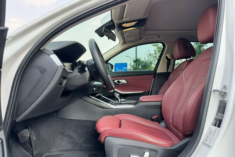 Used BMW 3 Series 2021 Second Facelift 325Li M Sport Package Interior 3