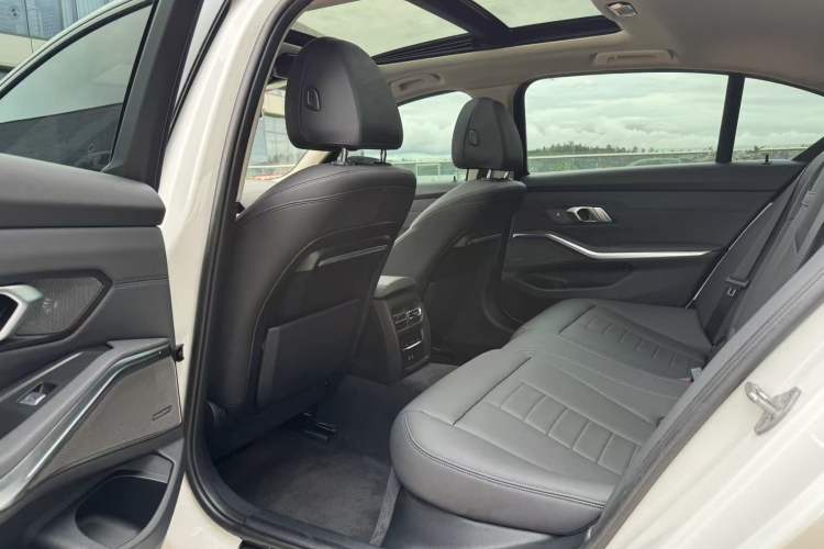 Used BMW 3 Series 2021 Facelifted 325Li M Sport Night Edition Package Interior 3